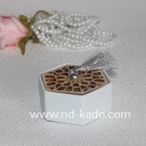 Witte hout bakje